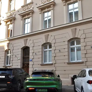 https://old-town-krakow.krakowhotelspoland.com