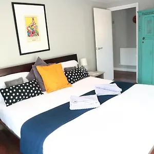 https://147-knapp-road-house.brighton-hotels-england.com