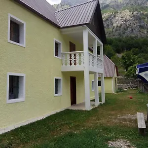 https://bujtina-ahmetaj-valbone.albaniahotels.org
